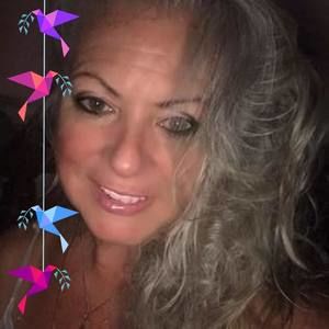 Meet your Posher, Debra